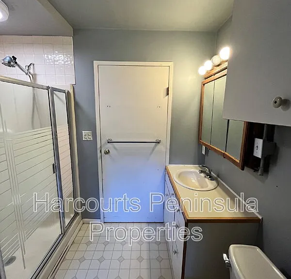 8339 State Highway 303 NE — Photo 7