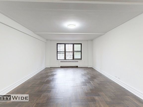 4th image of 137 E 38th St #9AB