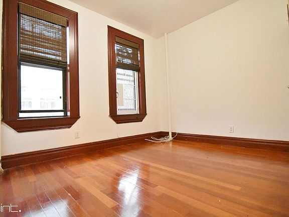 5th image of 350 E 67th St APT 14