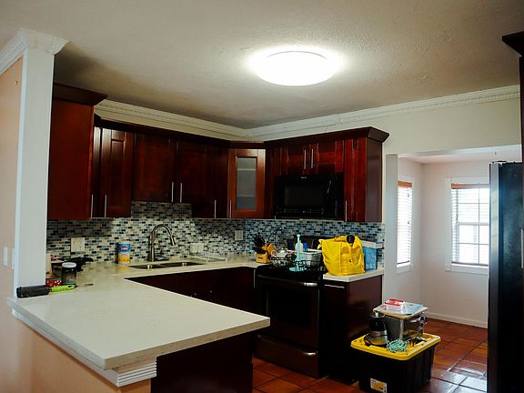 4th image of 2909 Vassallo Ave