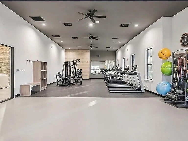 177 Corolla Dr — Photo 4