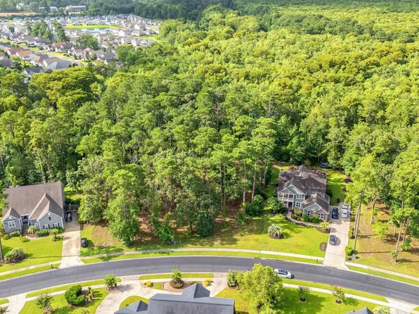 592 Chamberlin Rd., Myrtle Beach, SC 29588