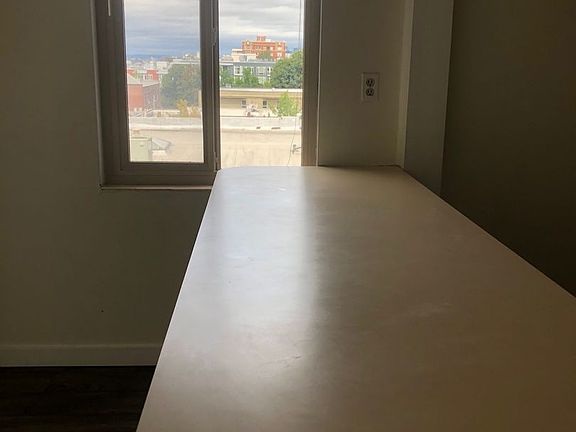4th image of 1417 Belmont Ave APT 302