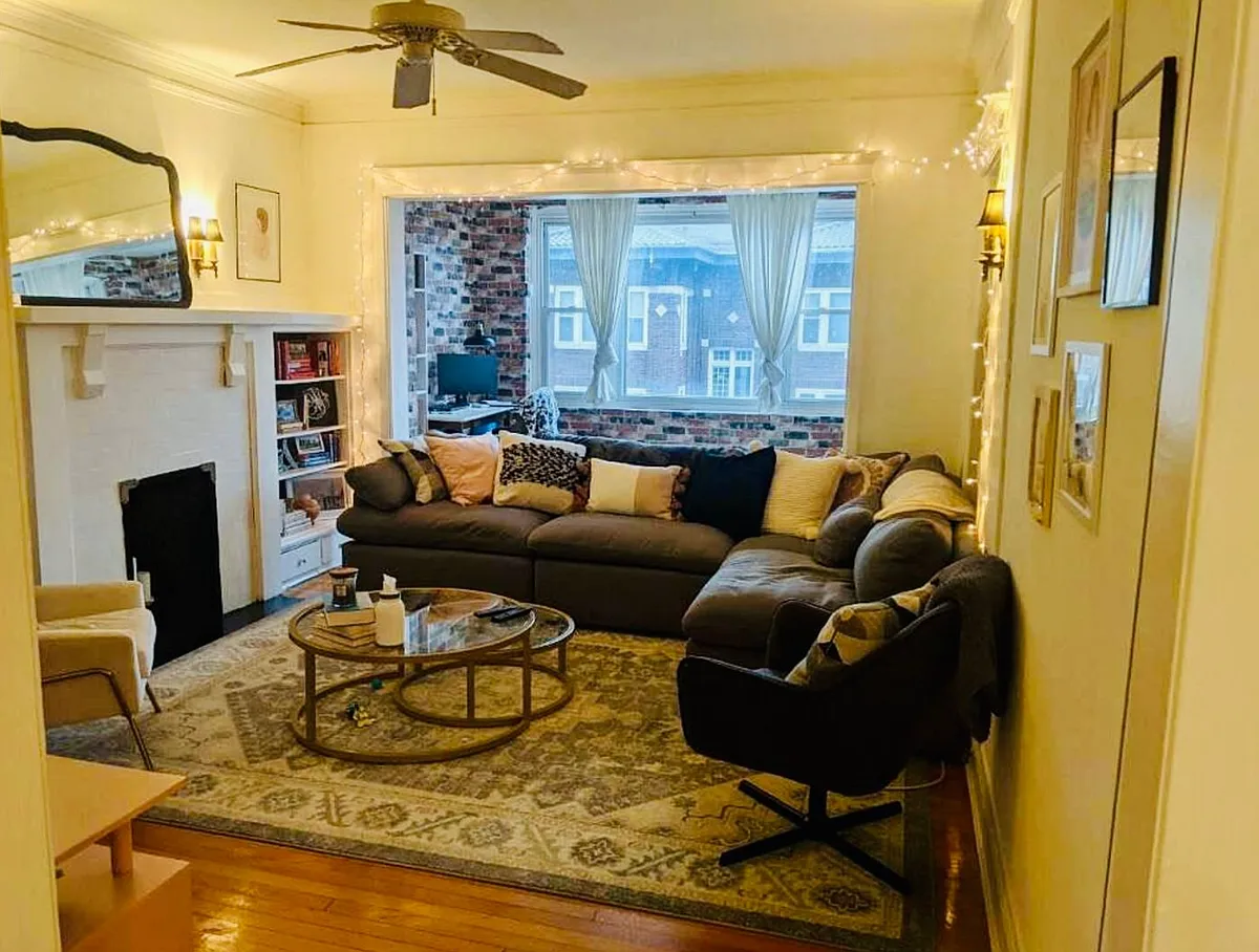 Building Photo - 3623 N Pine Grove Ave #2W