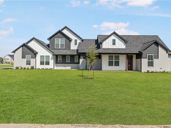 10367 Bourbon Ln, Bryan, TX 77808