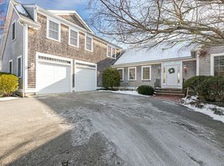 676 Elm St, Dartmouth, MA 02748