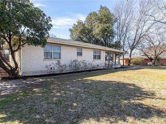 3rd image of 5804 Cynthia Cir