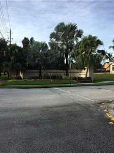 5620 W Waterford Dr, Davie, FL, 33331