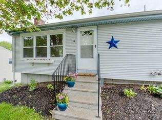 34 Green Farms Rd, Worcester, MA 01605