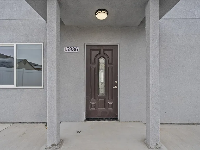 15836 Eccles St — Photo 10