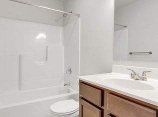 10 Skyview Cir #10, Hanover, PA 17331