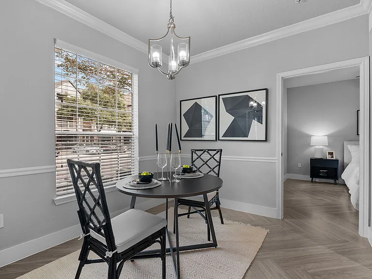 Weston at Copperfield — Photo 8