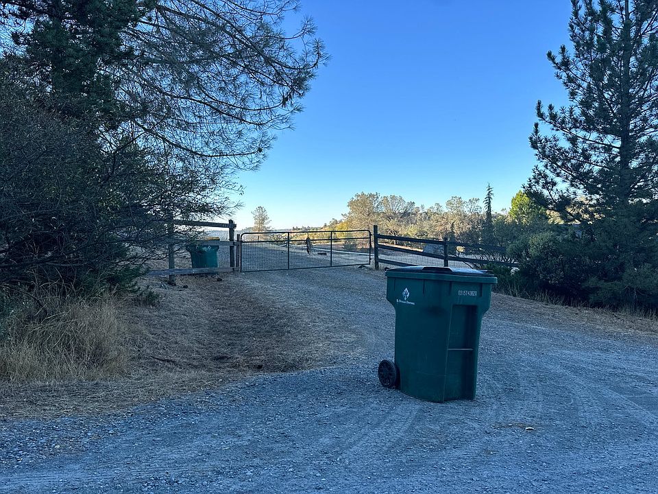 2nd image of 4620 Meadow Creek Rd
