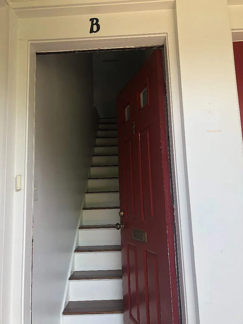 Building Photo - 2721 S Walter Reed Dr #B