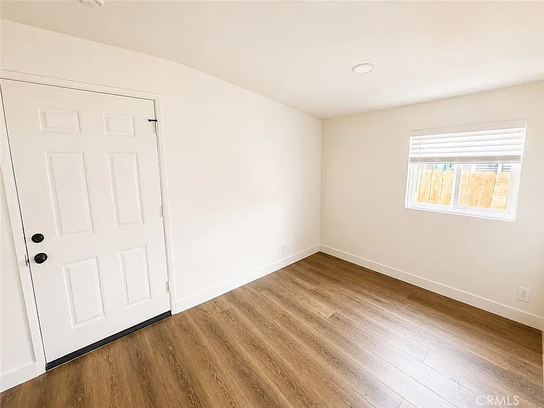 11151 Duncan Ave — Photo 11