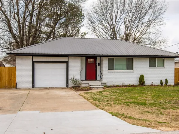 1016 Brogdon St, Springdale, AR 72764