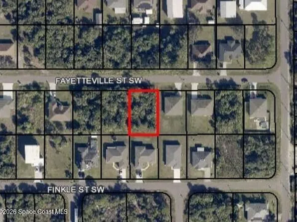134 Fayetteville St SW, Palm Bay, FL 32908