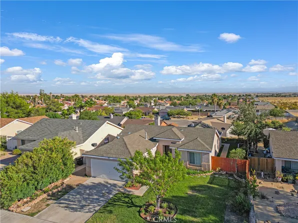 1456 Bradford Ave, Rosamond, CA 93560