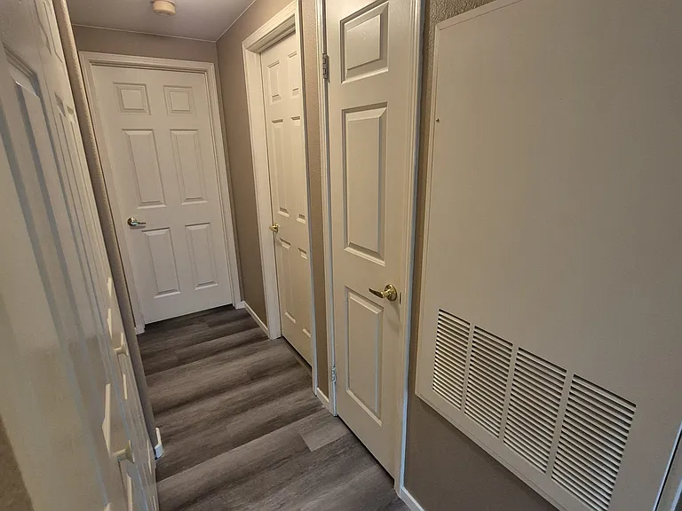 1610 Davilla St — Photo 34