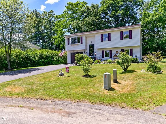 2nd image of 620 Michelle Way