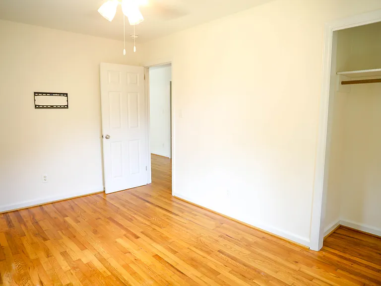 2313 Millbank St — Photo 11