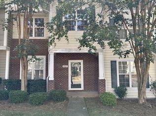 8222 Chaceview Ct, Charlotte, NC 28269