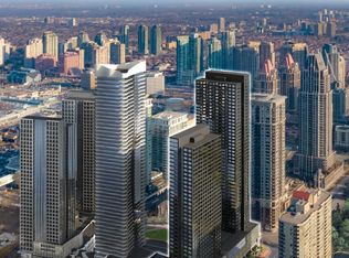 395 Square One Dr #3809, Mississauga, ON L5B 0E2