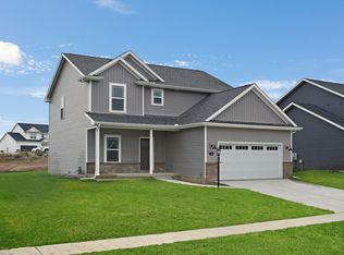 716 Cole Ln, Mahomet, IL 61853