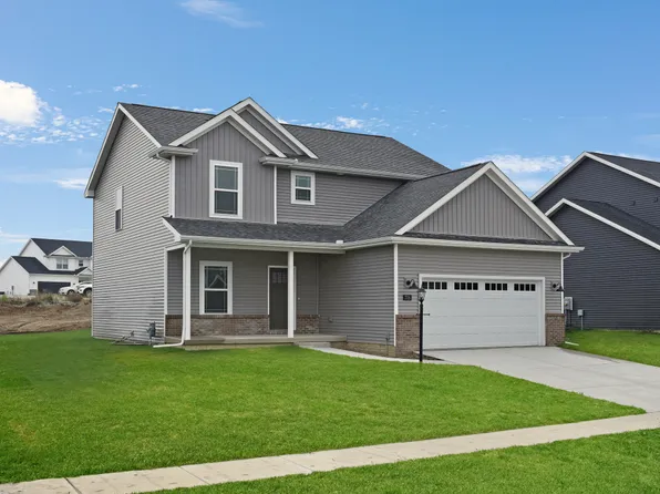 716 Cole Ln, Mahomet, IL 61853