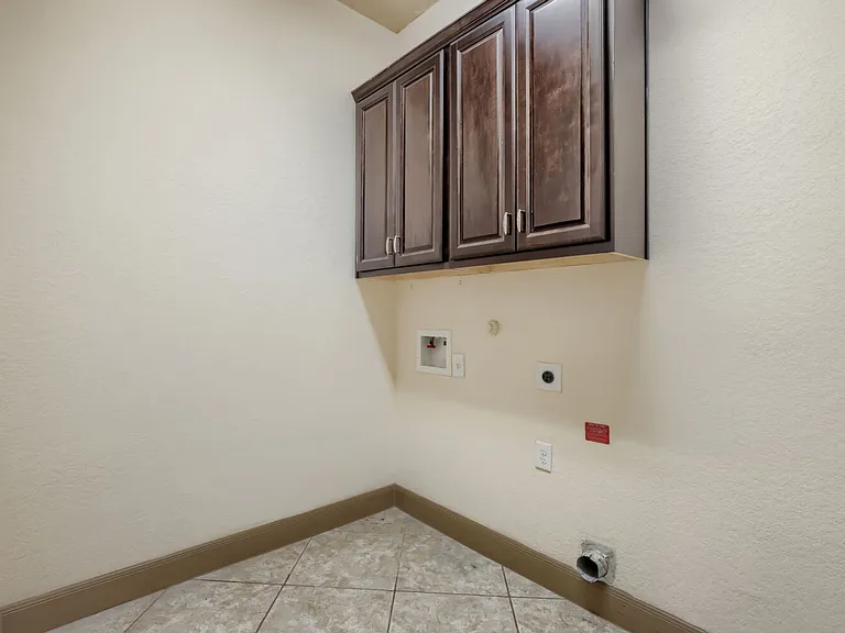 5923 Dewdrop Ln — Photo 23