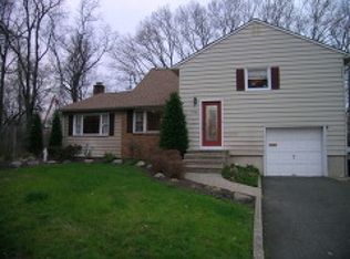 596 Evergreen Pkwy, Union, NJ 07083