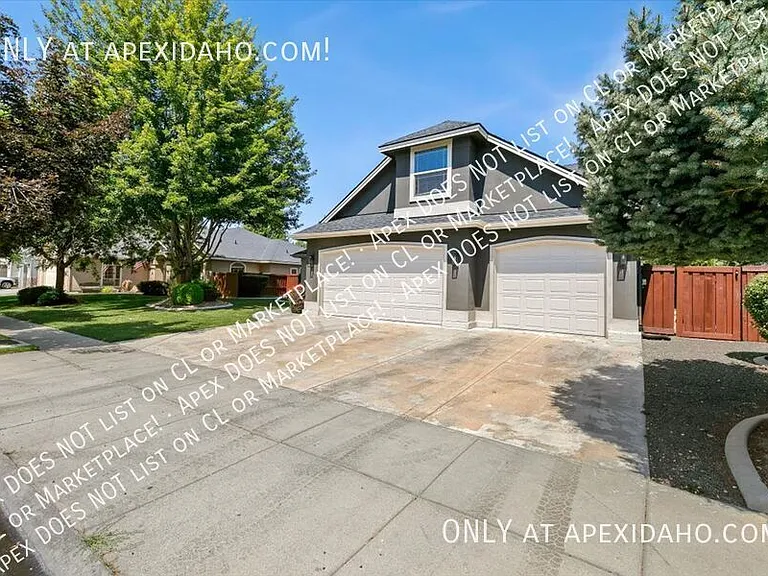 1828 W Divide Creek St — Photo 2