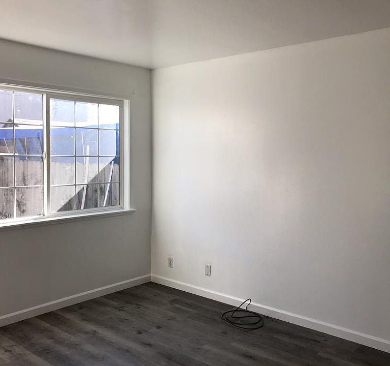 1st image of 418 Beech St APT 4