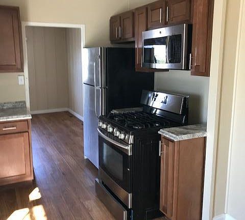 3rd image of 4115 Arbor Vitae Dr