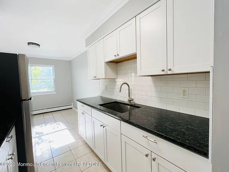 14 Windsor Ter #E — Photo 16