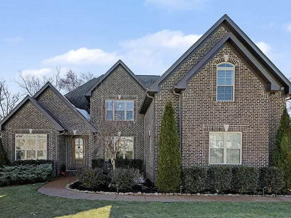 2965 Stewart Campbell Point, Spring Hill, TN 37174