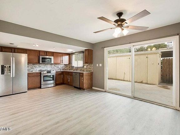 2nd image of 4520 N 15TH Avenue