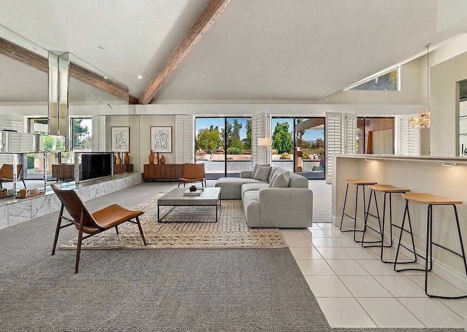 1st image of 188 S Kavenish Dr