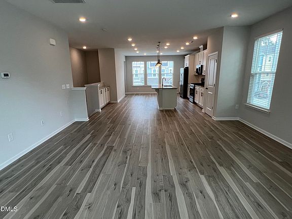 5th image of 1237 Commack Dr