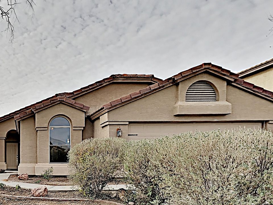 1st image of 43943 W Cahill Dr