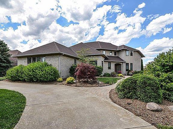 2nd image of 1848 Stonebridge Dr S