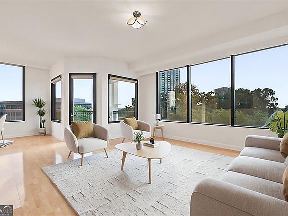 3rd image of 2828 Peachtree Rd NE APT 801