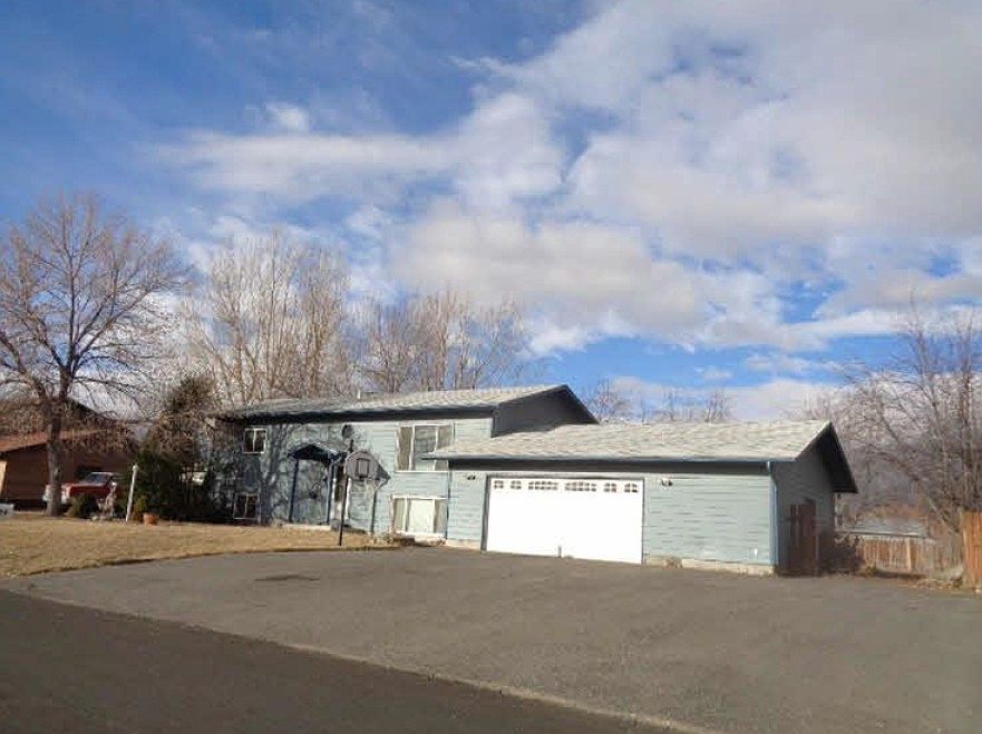 2nd image of 3870 Kismet Dr