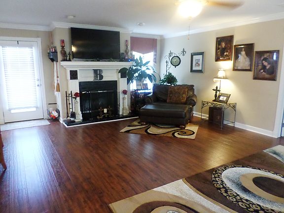 5th image of 179 Landen Ln