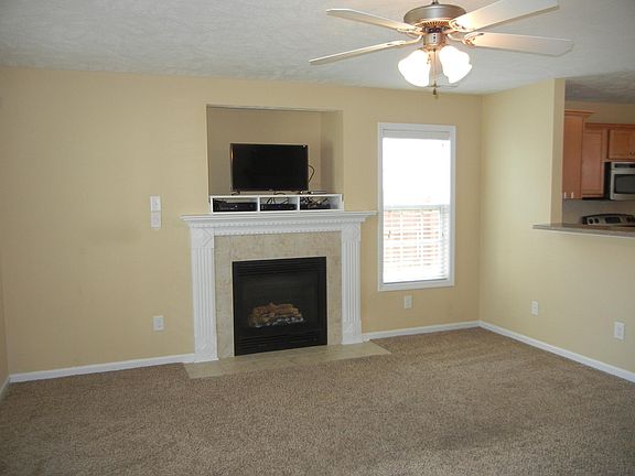 5th image of 2115 Queen Elizabeth Ln