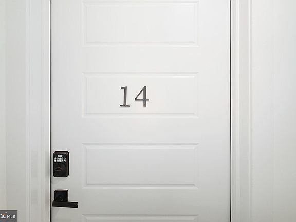 3rd image of 2000 N Front St #14