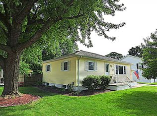 315 Wallace Ave, Saint Joseph, MI 49085