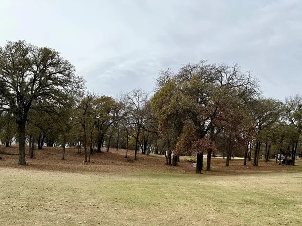 314 Rivercrest Dr, Nocona, TX 76255