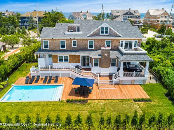 1328 Ocean Ave, Mantoloking, NJ 08738