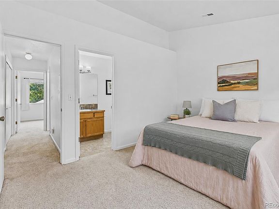 4th image of 1048 Tierra Lane #201